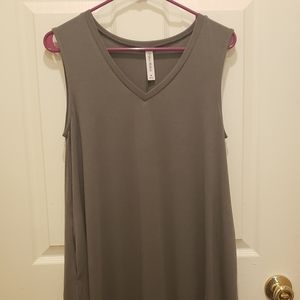 Sleeveless Grey mid-length dress with POCKETS!!!